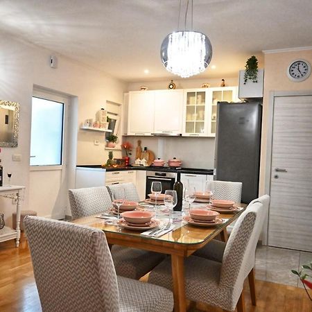 Apartment Petra Спліт Екстер'єр фото