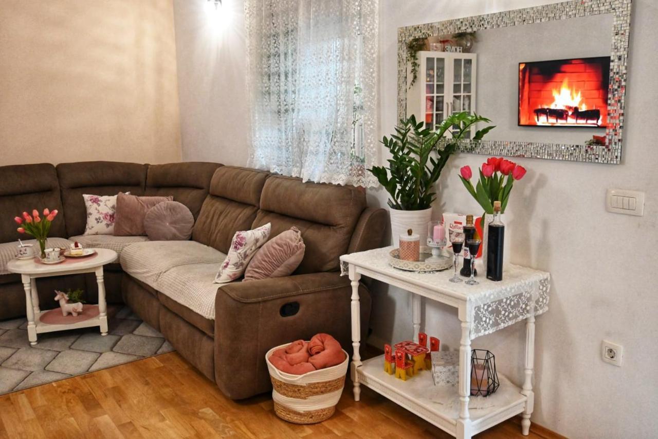 Apartment Petra Спліт Екстер'єр фото