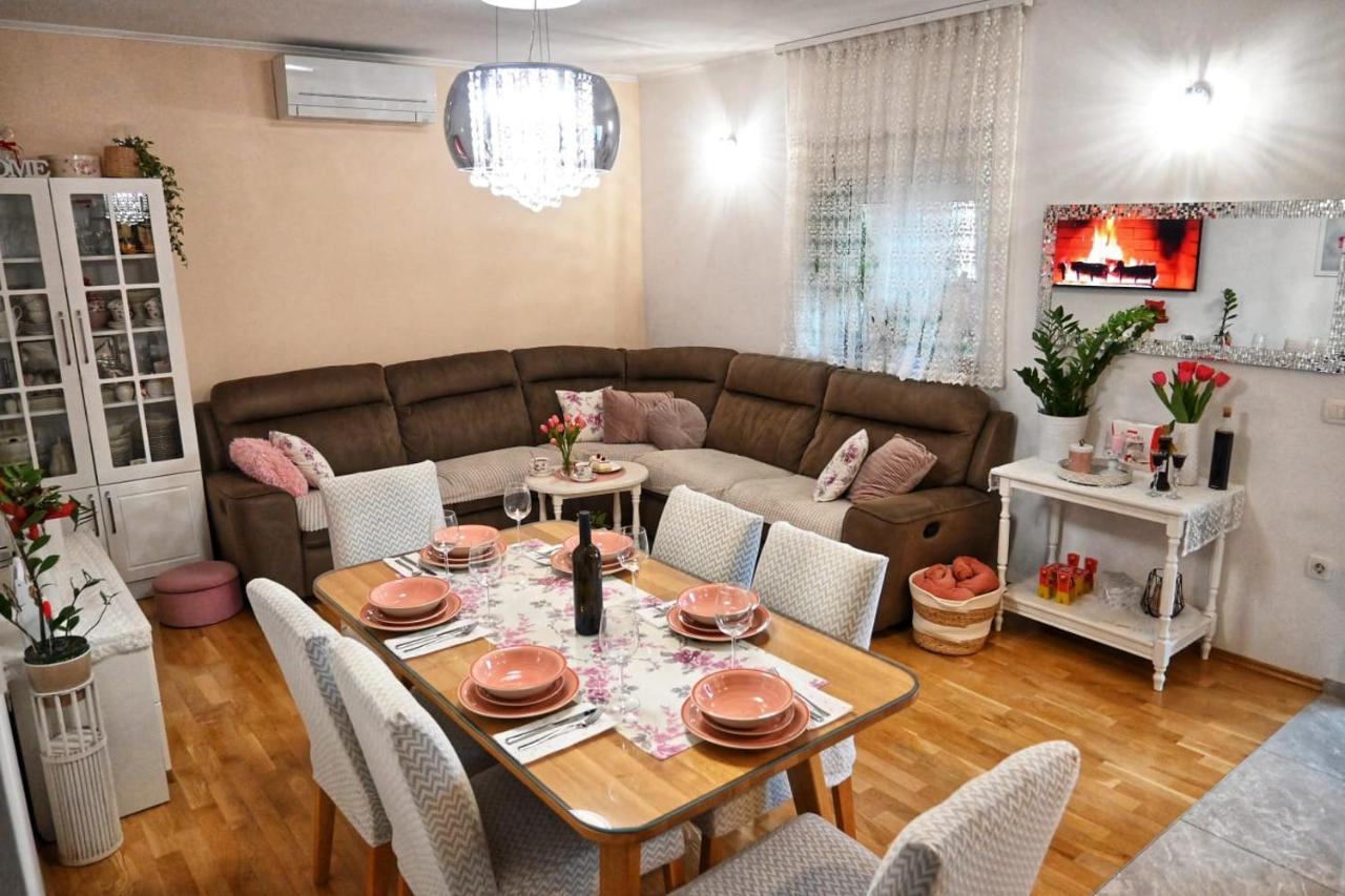 Apartment Petra Спліт Екстер'єр фото
