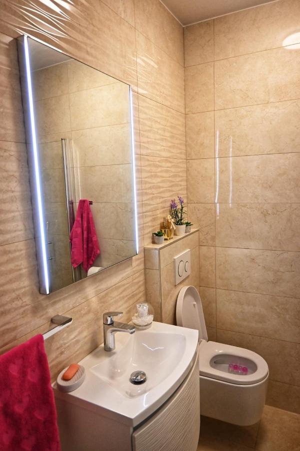 Apartment Petra Спліт Екстер'єр фото
